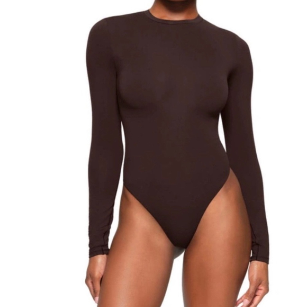 NWT Skims Fits Everybody Long Sleeve Crew Neck Bodysuit in Espresso Size Large